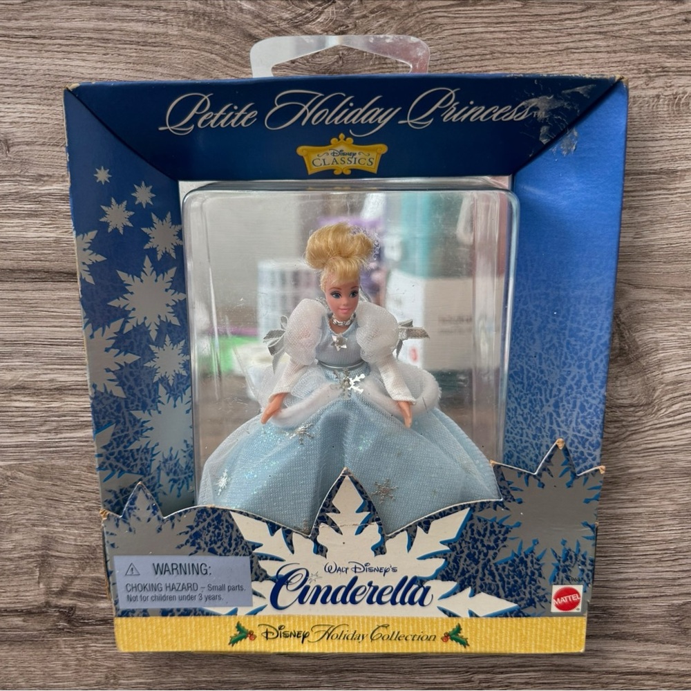 Walt Disney CINDERELLA Petite Holiday Princess Ornament 1998 Mattel Doll - Picture 6 of 6